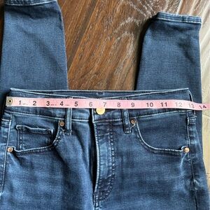 Express Midrise Dark Blue Skinny Jeans 2R-price reduced!